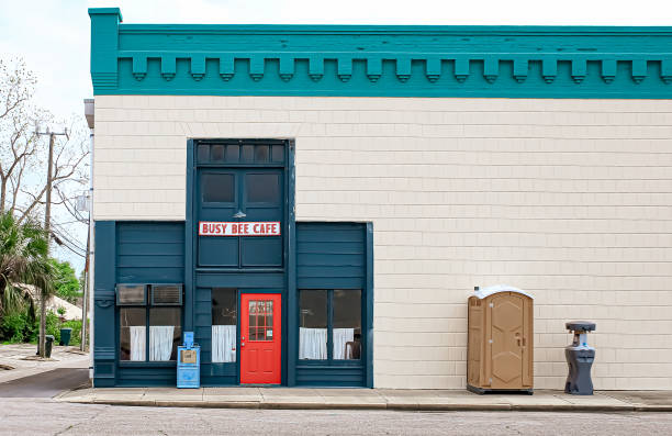 Best Portable toilet rental cost  in Roslyn Estates, NY